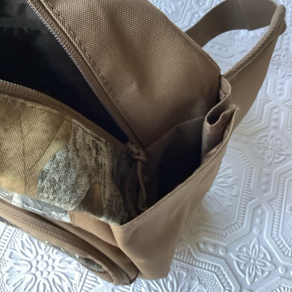 Slumberjack PRAIRIE 9 Daypack NWOT - Picture 10 of 14